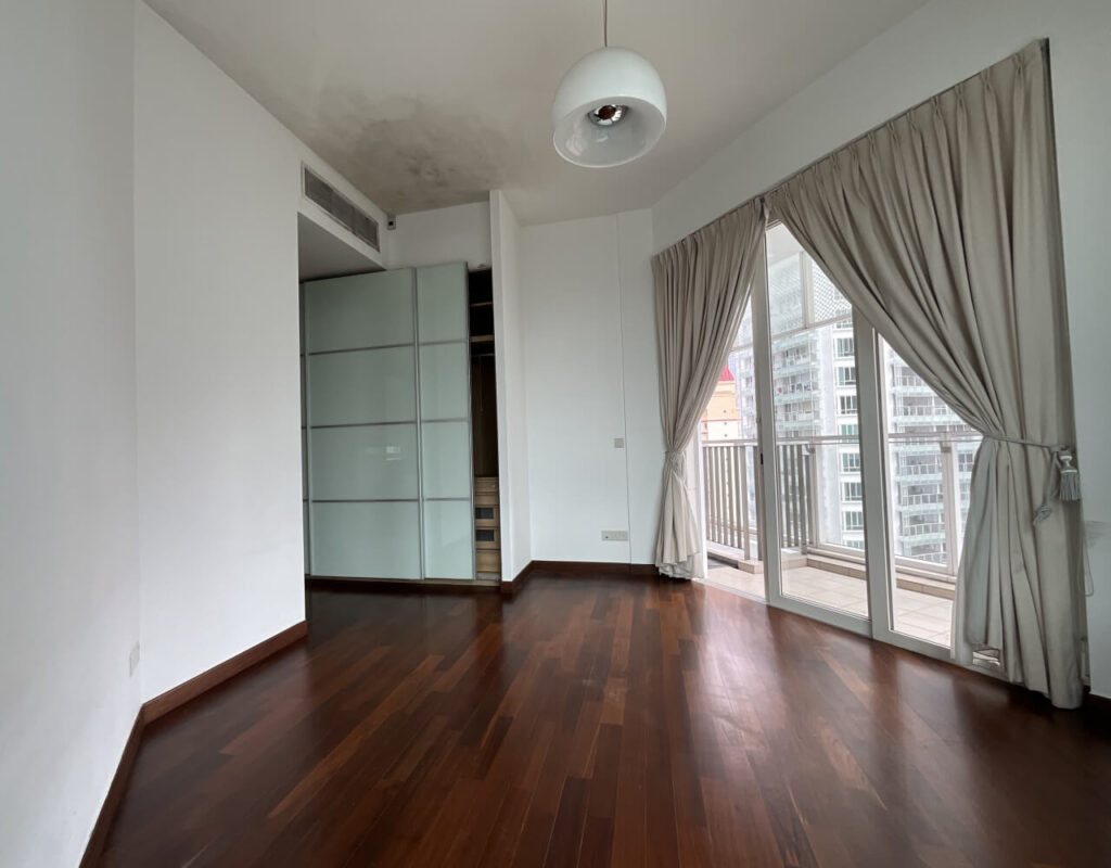 4-bedroom condo living room felt cramped and rigid, and came with a lowered false ceiling by default