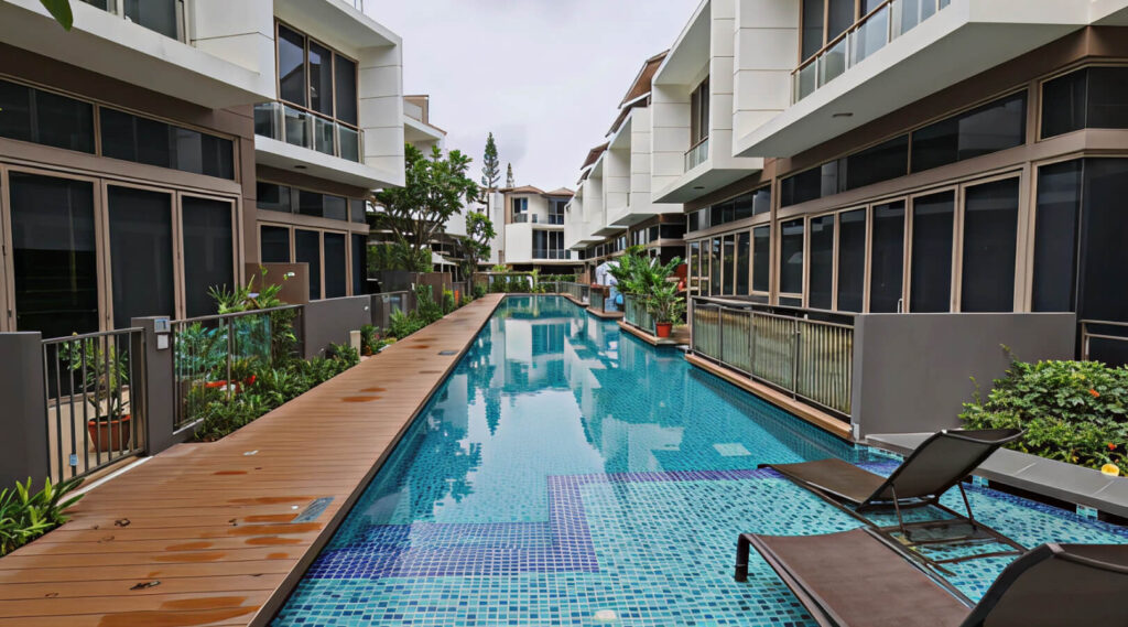 Cluster 	house Singapore: strata landed property type with condo facilities